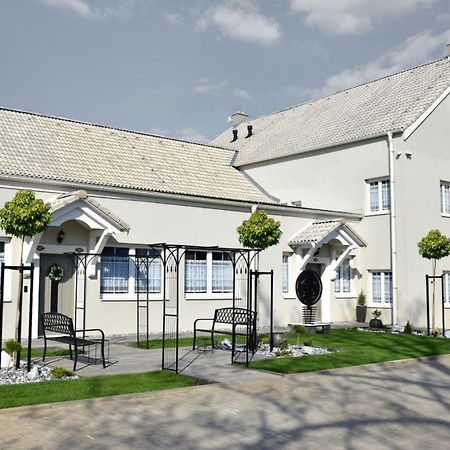 Rezidence 1923 Lägenhet Kucharovice Exteriör bild