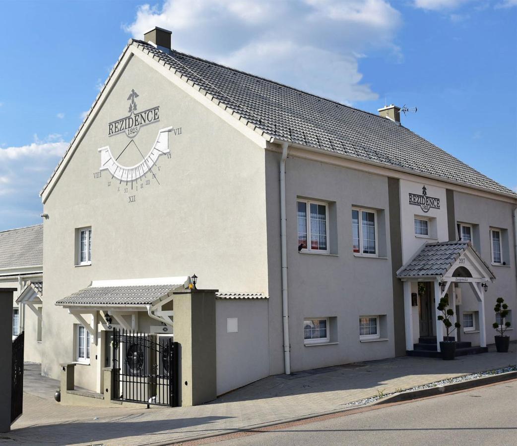 Rezidence 1923 Lägenhet Kucharovice Exteriör bild
